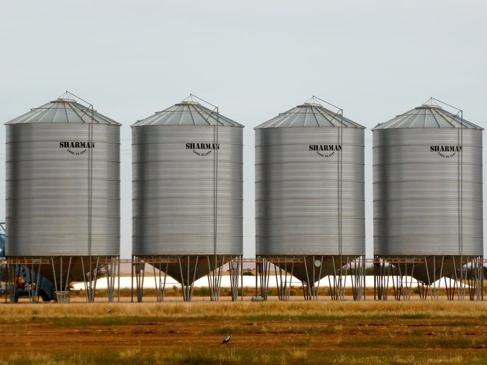 4 silos